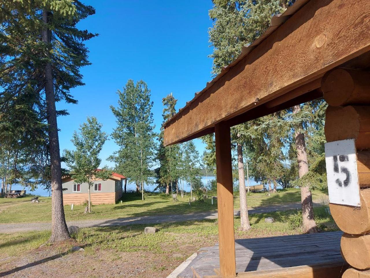 Escott Bay Resort Anahim Lake Exterior foto