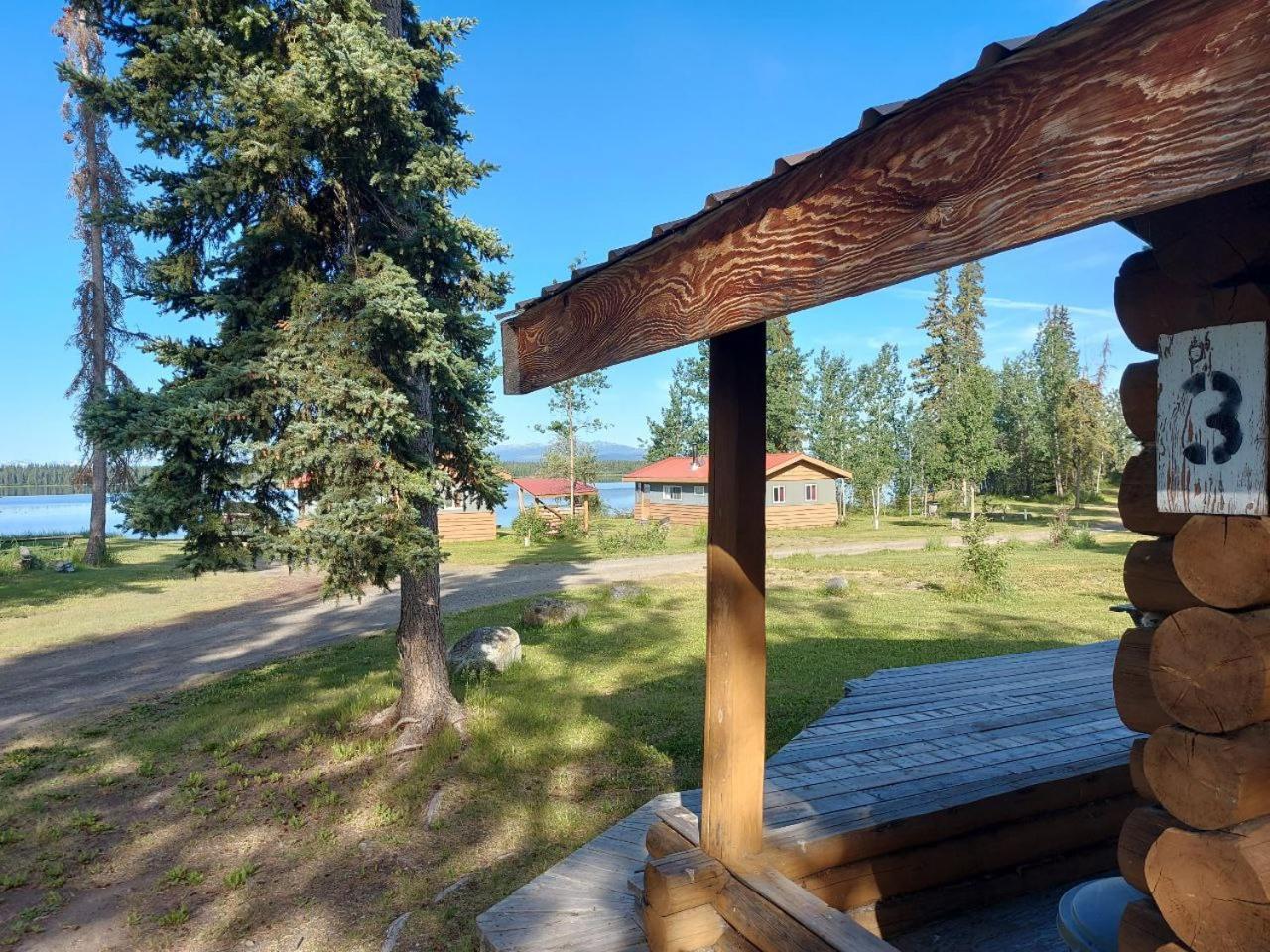Escott Bay Resort Anahim Lake Exterior foto
