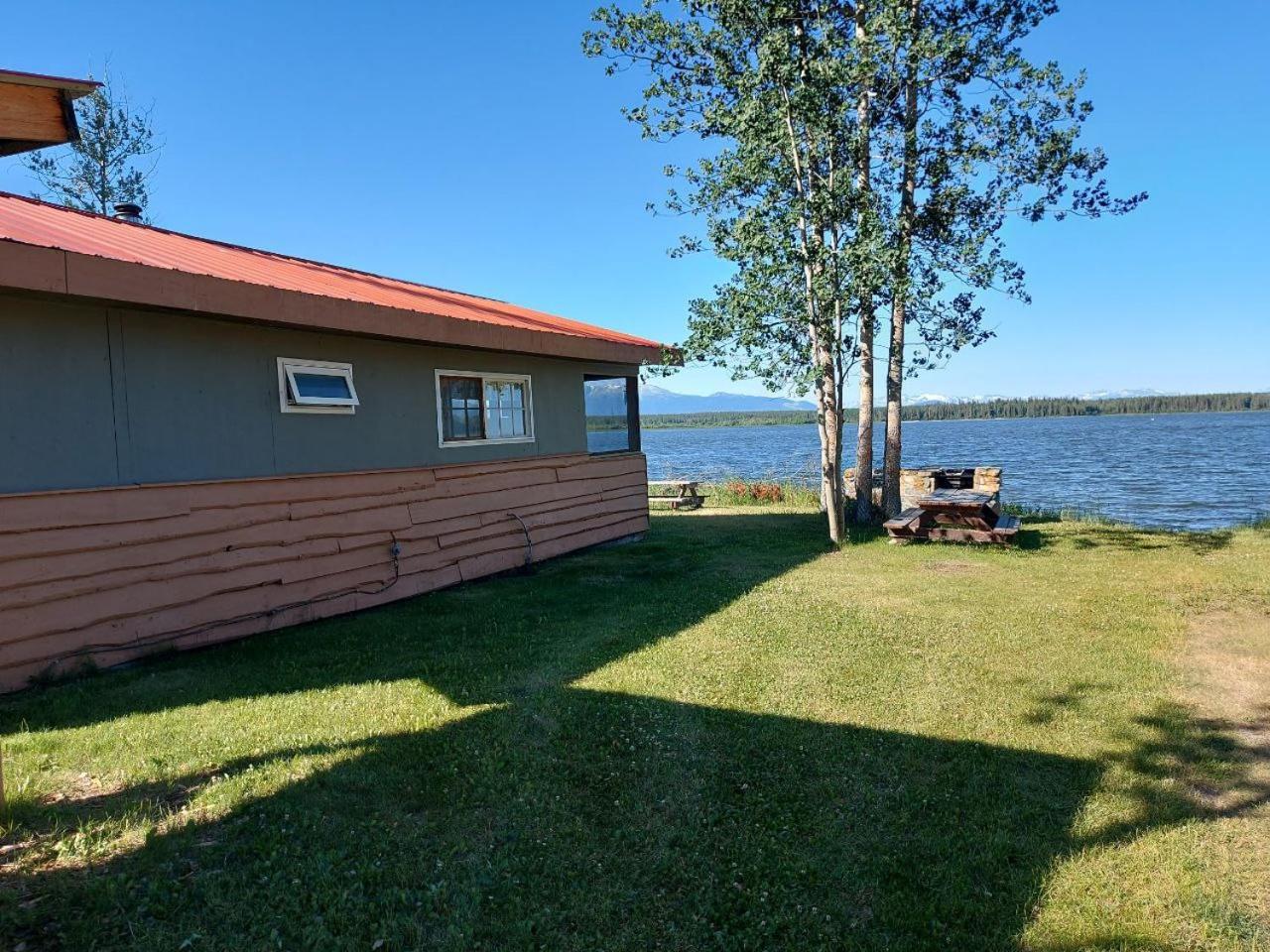 Escott Bay Resort Anahim Lake Exterior foto