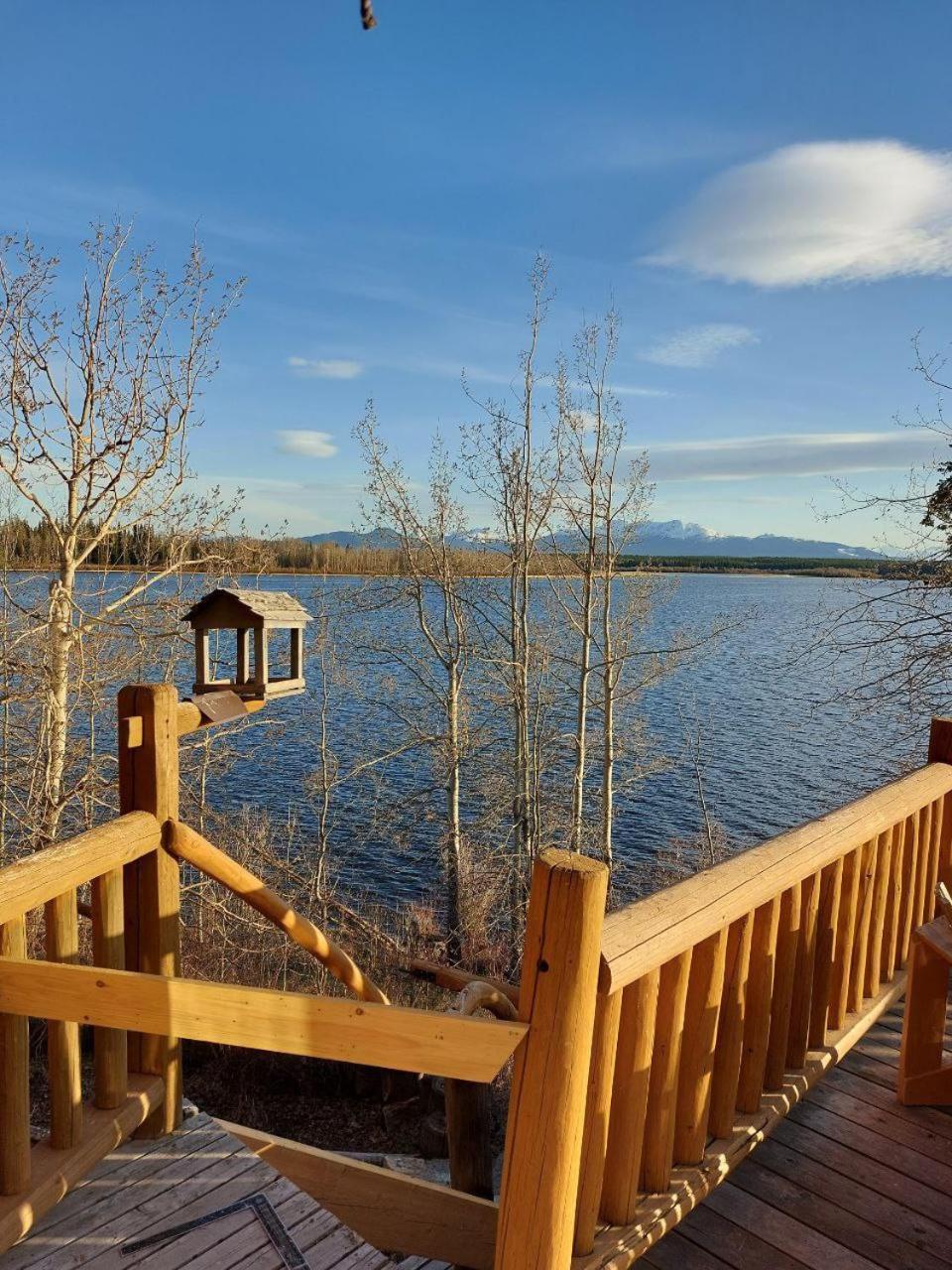 Escott Bay Resort Anahim Lake Exterior foto
